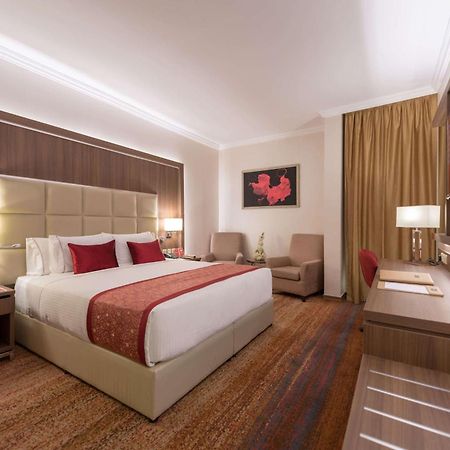 Ramada By Wyndham Continental Jeddah Hotel Ngoại thất bức ảnh