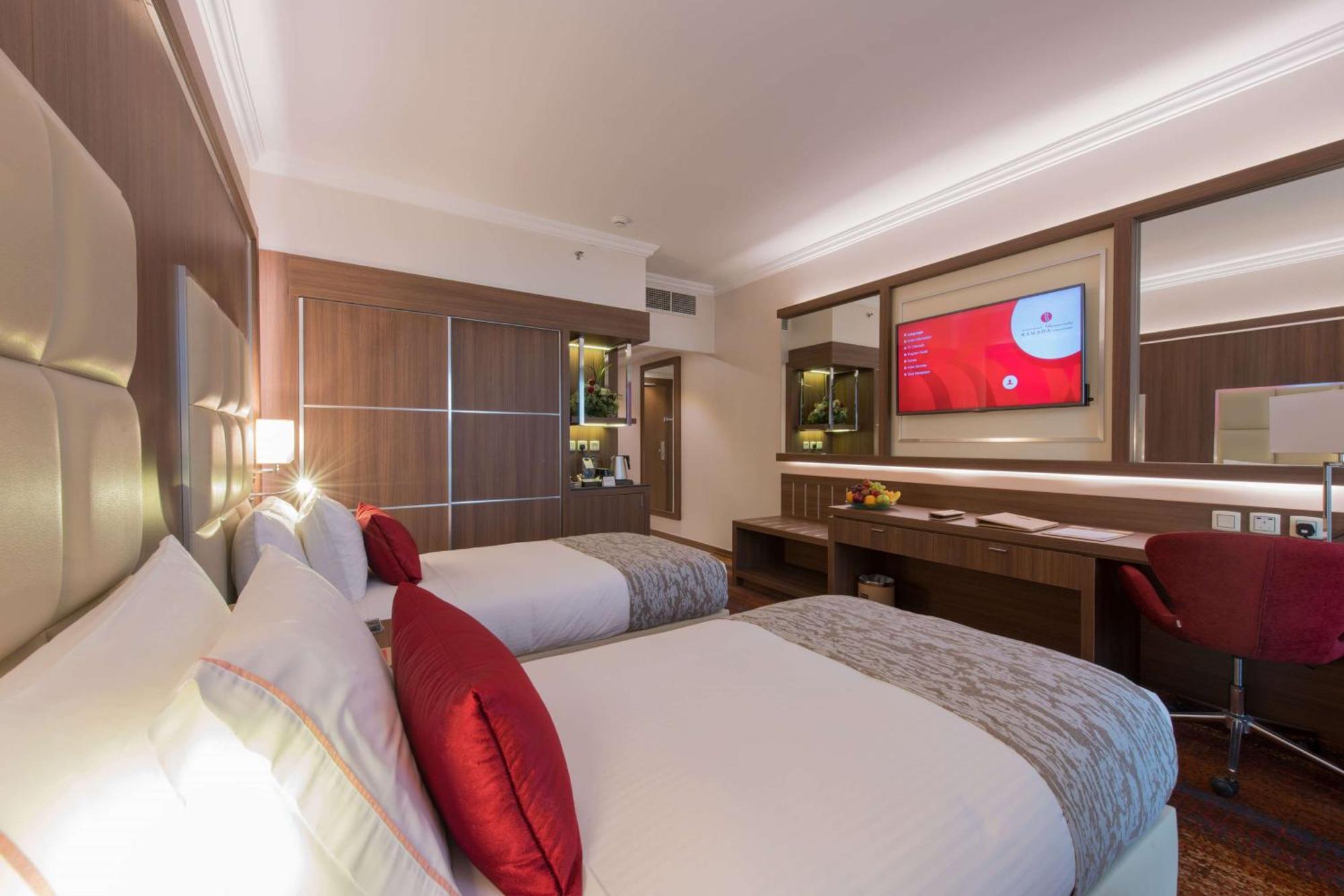 Ramada By Wyndham Continental Jeddah Hotel Ngoại thất bức ảnh