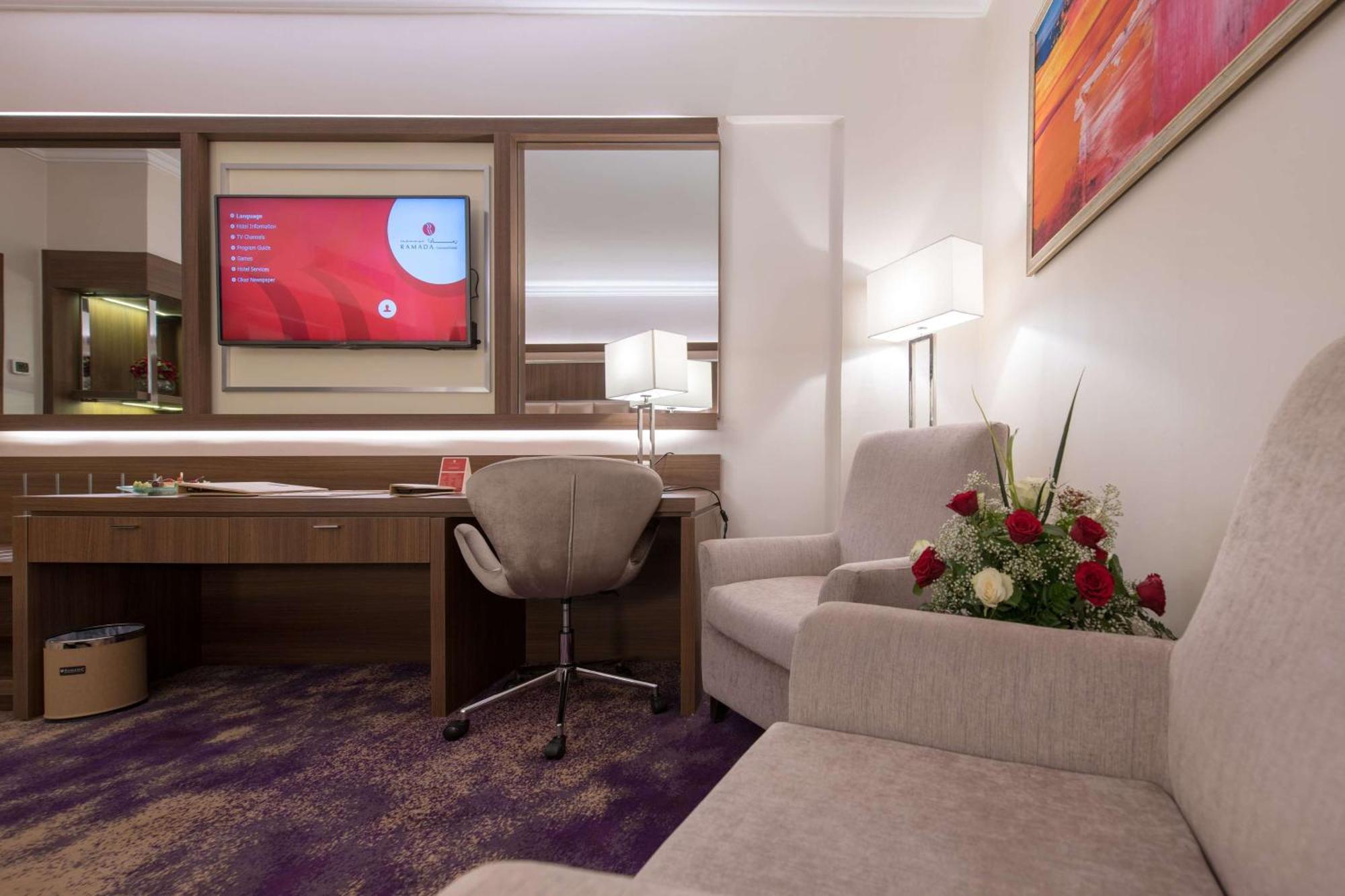 Ramada By Wyndham Continental Jeddah Hotel Ngoại thất bức ảnh