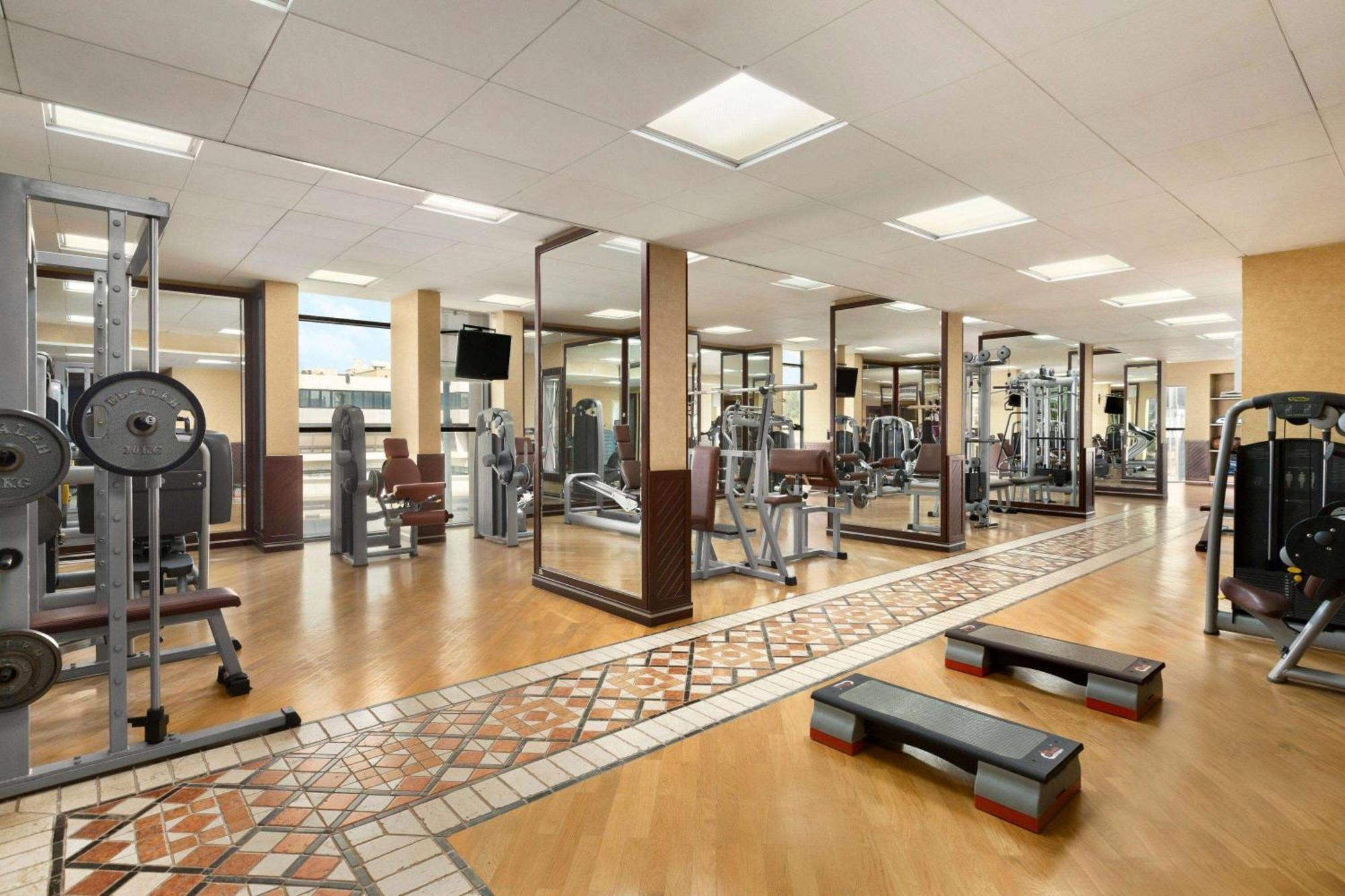 Ramada By Wyndham Continental Jeddah Hotel Ngoại thất bức ảnh